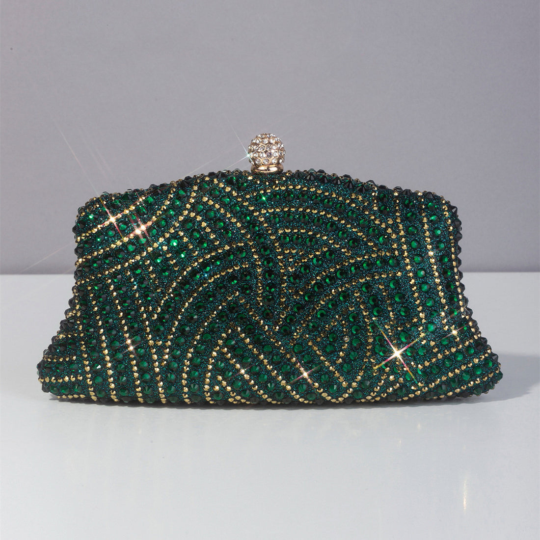 Shimmering And Elegant Rhinestone-decorated Clutch