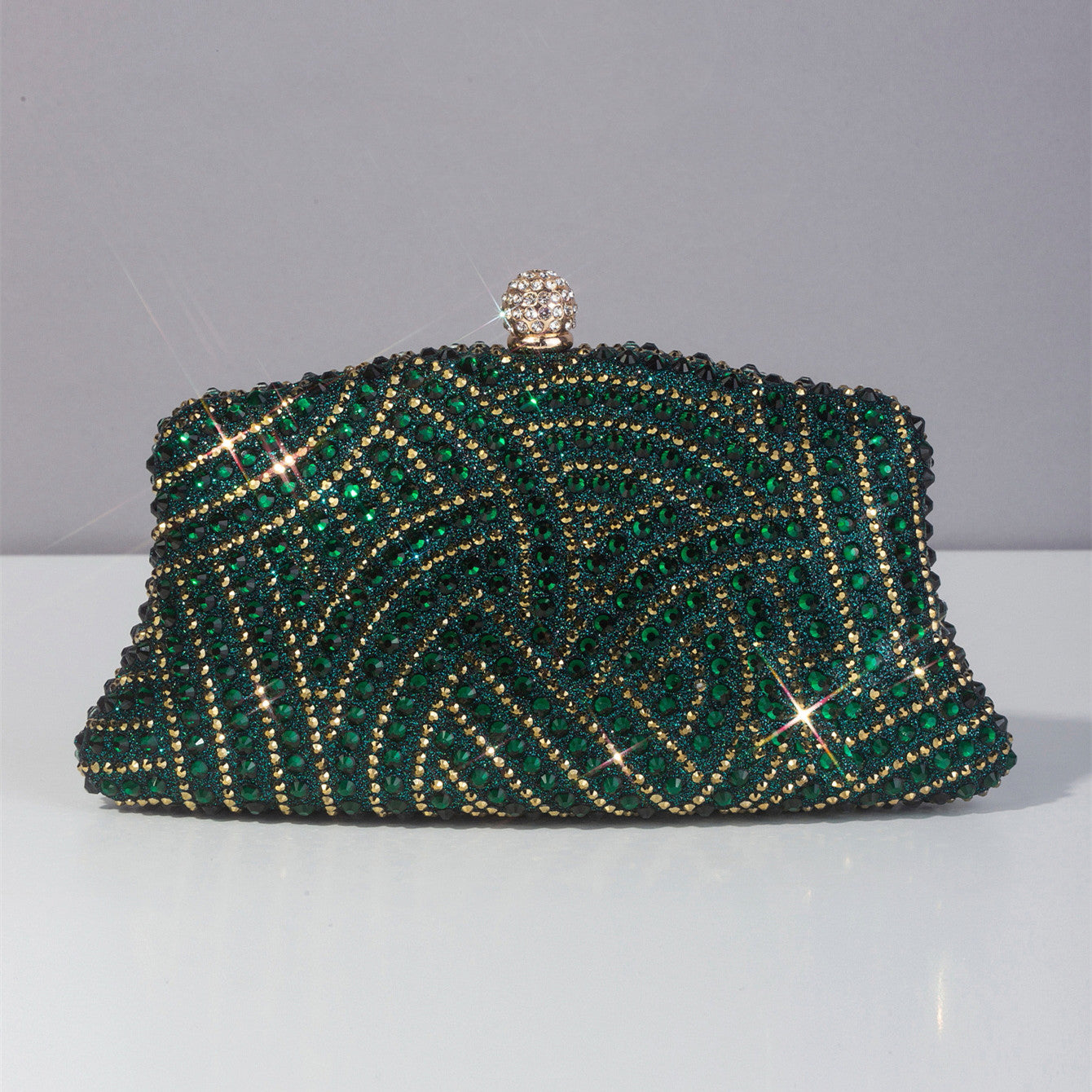 Shimmering And Elegant Rhinestone-decorated Clutch