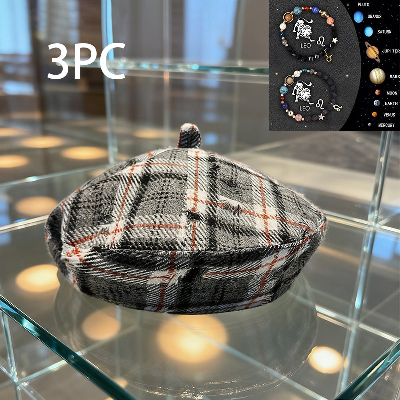 A British-style Casual Painter Hat That Is Versatile And Can Show Off Your Face
