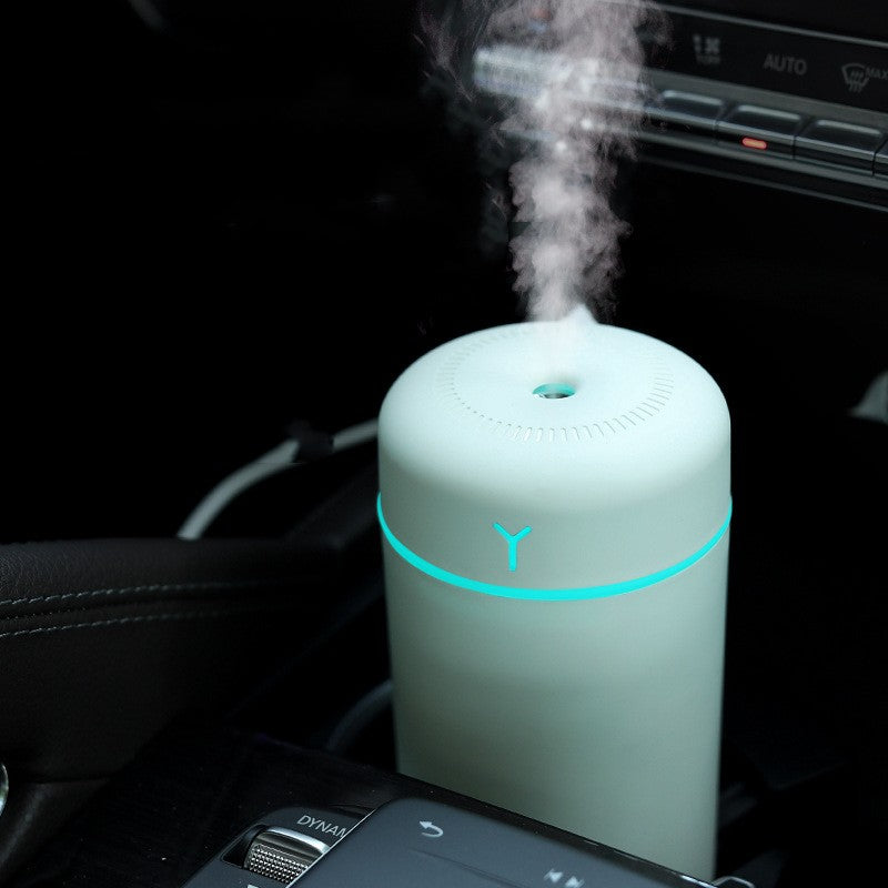 Portable Rechargeable Seven-color Silent Aromatherapy Car Humidifier
