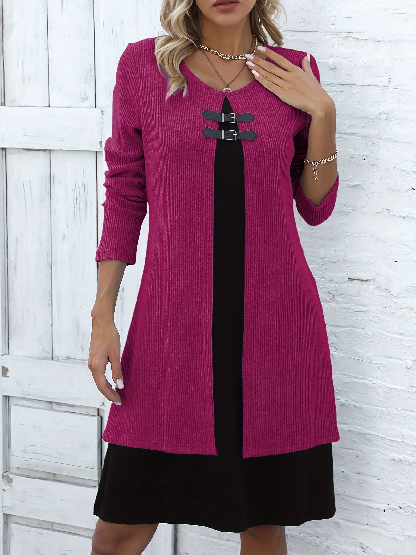 Contrast-color Sweater Dress With Buckle Design - Fashion Round-neck Long-sleeved - A-line Dresses Fall / Winter Women's Clothing