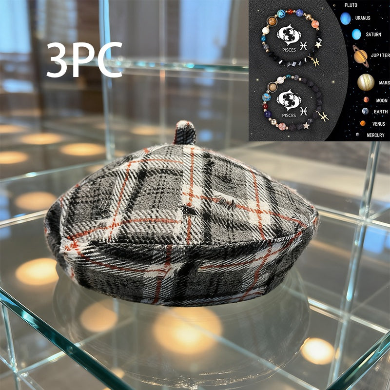 A British-style Casual Painter Hat That Is Versatile And Can Show Off Your Face