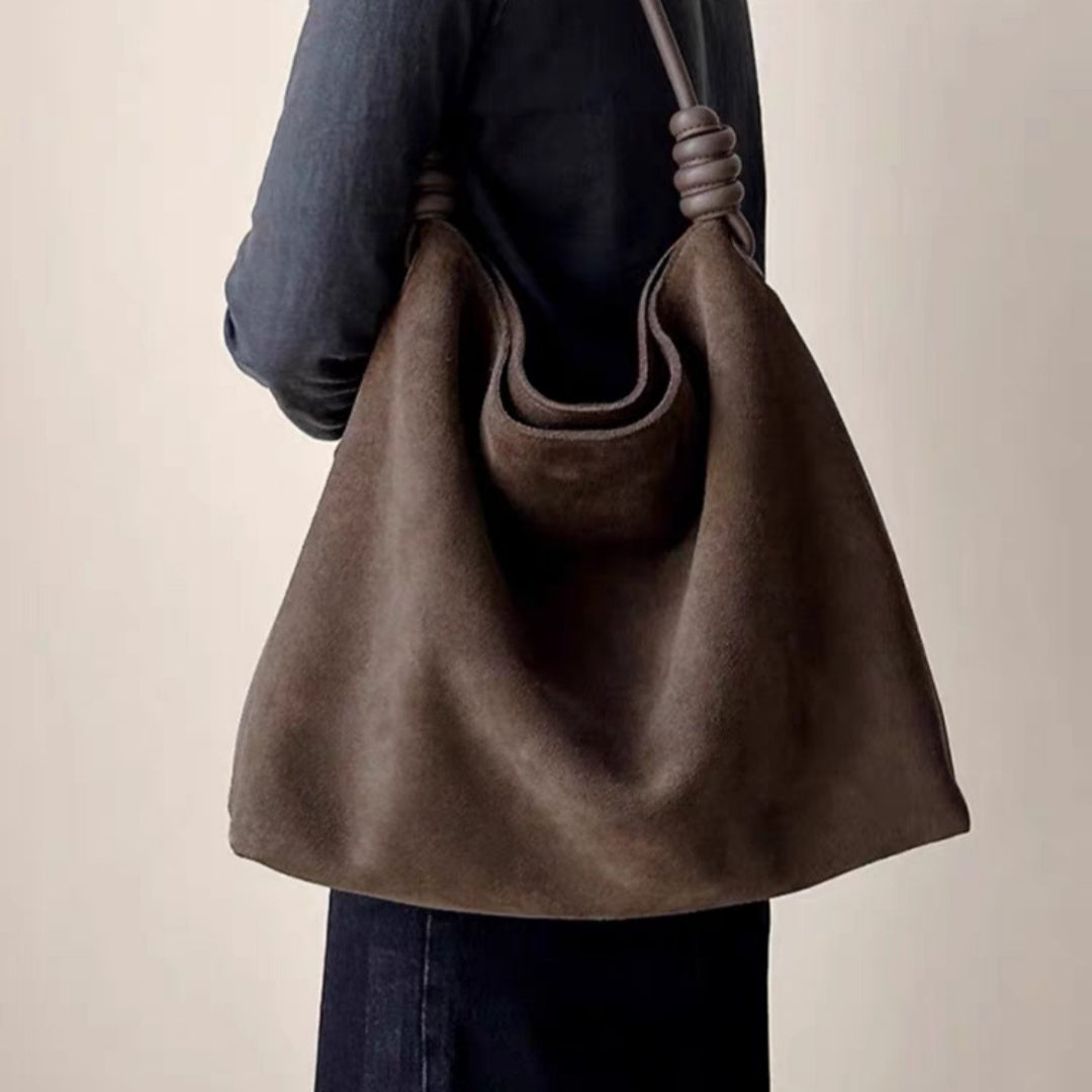 Large Capacity Commuter Shoulder Bag For Fall And Winter