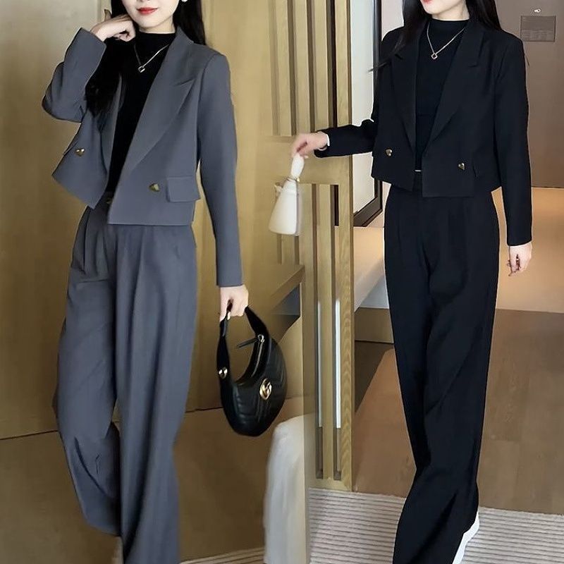 Wear A Set Of Chic Chanel-style Suit Women