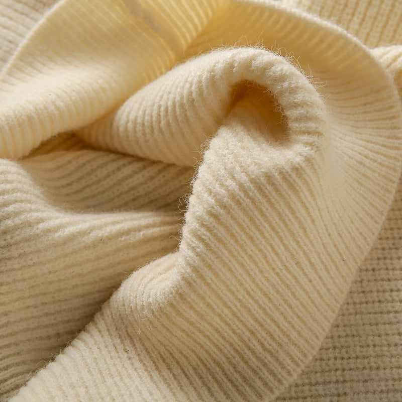 Soft Knit Fabric Men's Half-zip Sweater -  Solid Color Knitwear