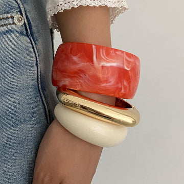 Exaggerated Resin-dyed Wide Bracelet
