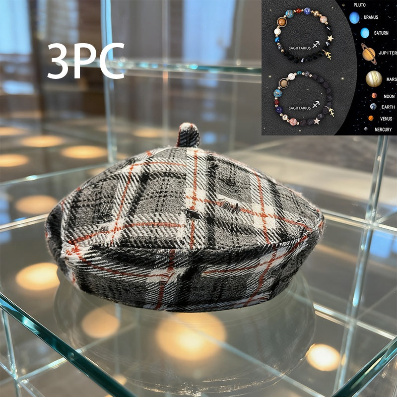 A British-style Casual Painter Hat That Is Versatile And Can Show Off Your Face