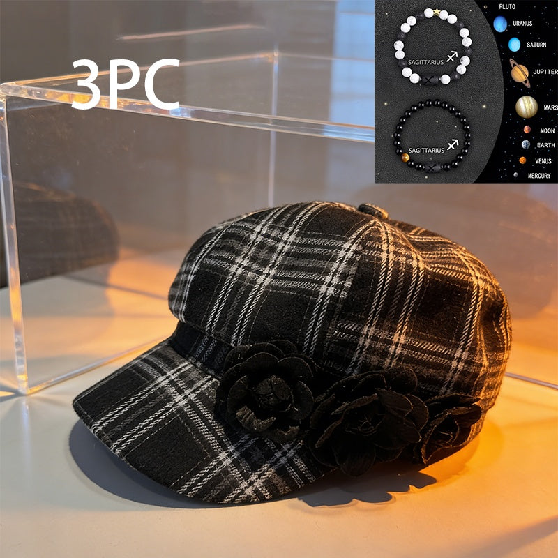 A British-style Casual Painter Hat That Is Versatile And Can Show Off Your Face