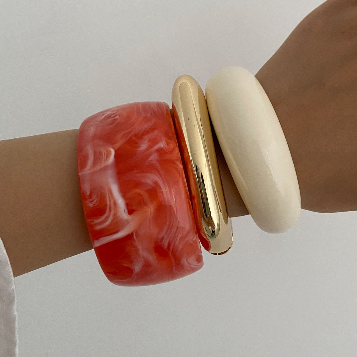 Exaggerated Resin-dyed Wide Bracelet