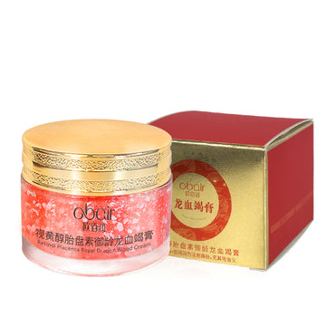 Retinol Dragon's Blood Moisturizing Cream Moisturizes And Nourishes The Skin